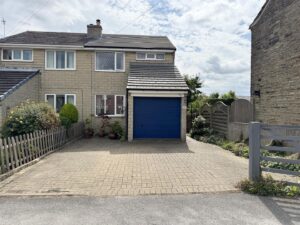 Warburton, Emley, HD8 9QP