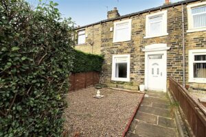 Almondbury Bank, Moldgreen, Huddersfield HD5 8HE