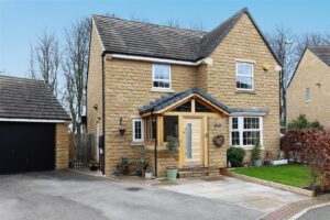 Sycamore Croft, Skelmanthorpe, Huddersfield, HD8 9UX