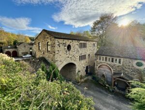 Holme Court, New Mill, Holmfirth, HD9 7NP