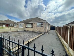 Eastfield Crescent, Staincross, Barnsley S75 6DN