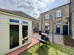 Cowlersley Lane, Cowlersley, Huddersfield, HD4 5UE