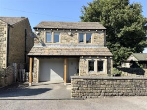 Lea Head, Shepley, Huddersfield HD8 8EN