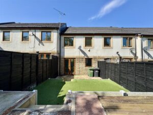 Greenlea Court, Waterloo, Huddersfield, HD5 8QA