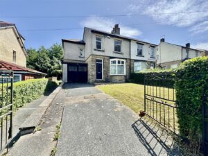 Longley Road, Huddersfield, HD5 8JN
