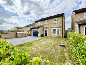 Vicarage Meadows, Holmfirth, HD9 1DZ