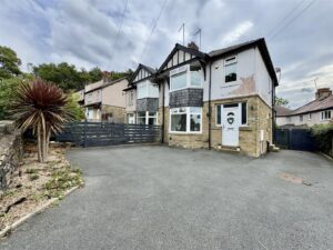 Kaye Lane, Almondbury, Huddersfield, HD5 8XP