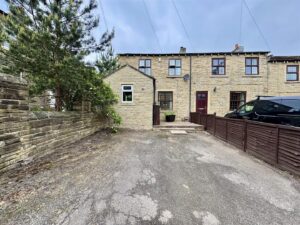 Wakefield Road, Dalton, Huddersfield, HD5 8PS