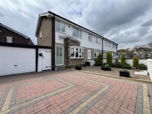 Crossley Lane, Dalton, Huddersfield, HD5 9SX