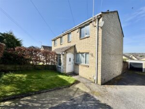 Chaucer Close, Honley, Holmfirth, HD9 6EN
