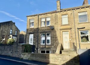 Knowl Road, Golcar, Huddersfield, HD7 4AN