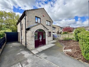 Delves Wood Road, Beaumont Park, Huddersfield, HD4 7AS