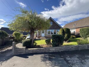 Pennine Rise, Scissett, Huddersfield HD8 9JE