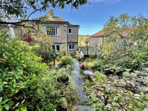 Wheatroyd Lane, Almondbury, Huddersfield, HD5 8XS