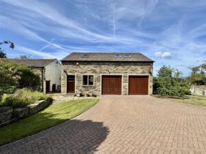 The Eastwing Hey Lane, Lowerhouses, Huddersfield, HD5 8JY