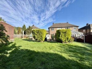 Pontey Mount, Waterloo, Huddersfield, HD5 8RE
