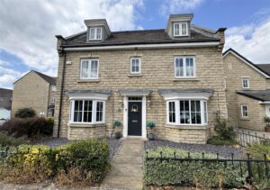 Birkhead Close, Kirkburton, Huddersfield, HD8 0GR