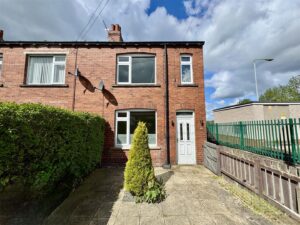 Turnshaw Avenue, Kirkburton, Huddersfield, HD8 0TJ