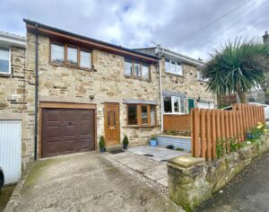 Victoria Street, Clayton West, Huddersfield, HD8 9NW