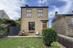 Station Road, Skelmanthorpe, Huddersfield, HD8 9AU