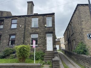 Commercial Road, Skelmanthorpe, Huddersfield HD8 9DA