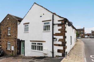 Towngate, Highburton, Huddersfield, HD8 0QP